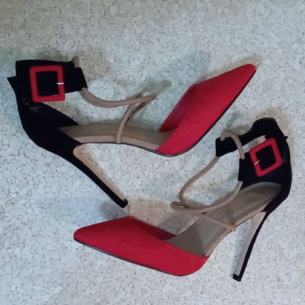SHOEDAZZLE SHOE DAZZLE DONATELLA BLACK/RED STRAPPY PUMPS SIZE 8.5